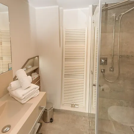 Konukevi Meerblickd21 4*